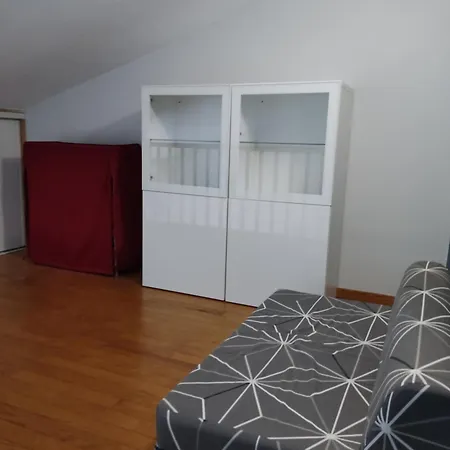 Joli Dans Quartier Calme De Апартаменты *
