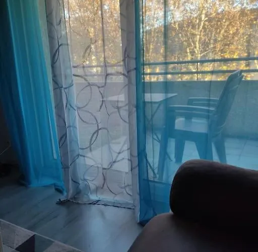 Joli Dans Quartier Calme De Perpignano