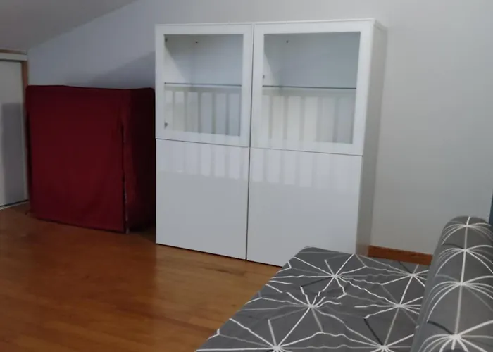 Joli Dans Quartier Calme De Appartement *