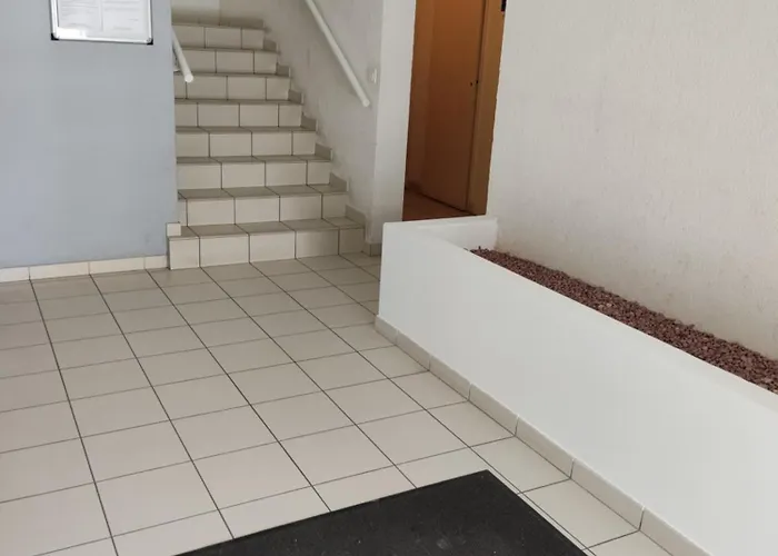 Joli Dans Quartier Calme De Perpignan